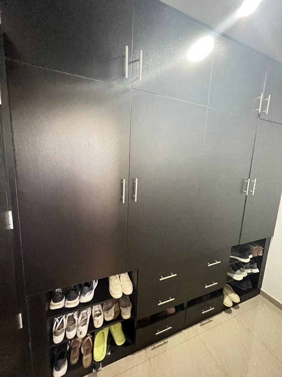 Se Vende Casa con Dos Suites Independientes en Urbanización Napoli, Guayas — imagen 4