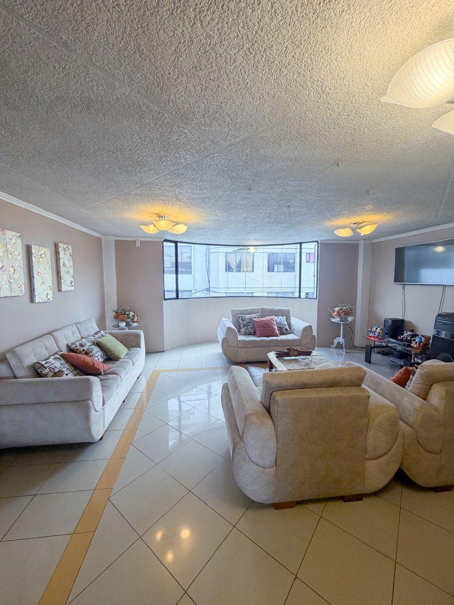 Vendo Amplio Departamento Barrio Larrea — imagen 10
