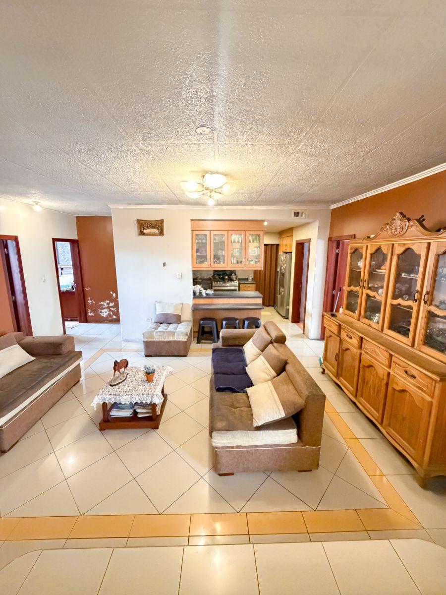 Vendo Amplio Departamento Barrio Larrea — imagen 4