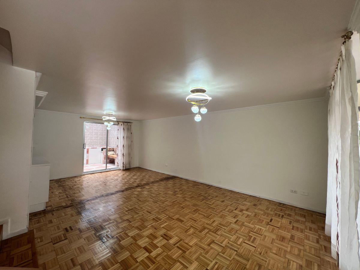 Casa en Venta con 4 Dorm. Jardin y Pérgola en Jardines de Carcelén. Provincia de Pichincha — imagen 10