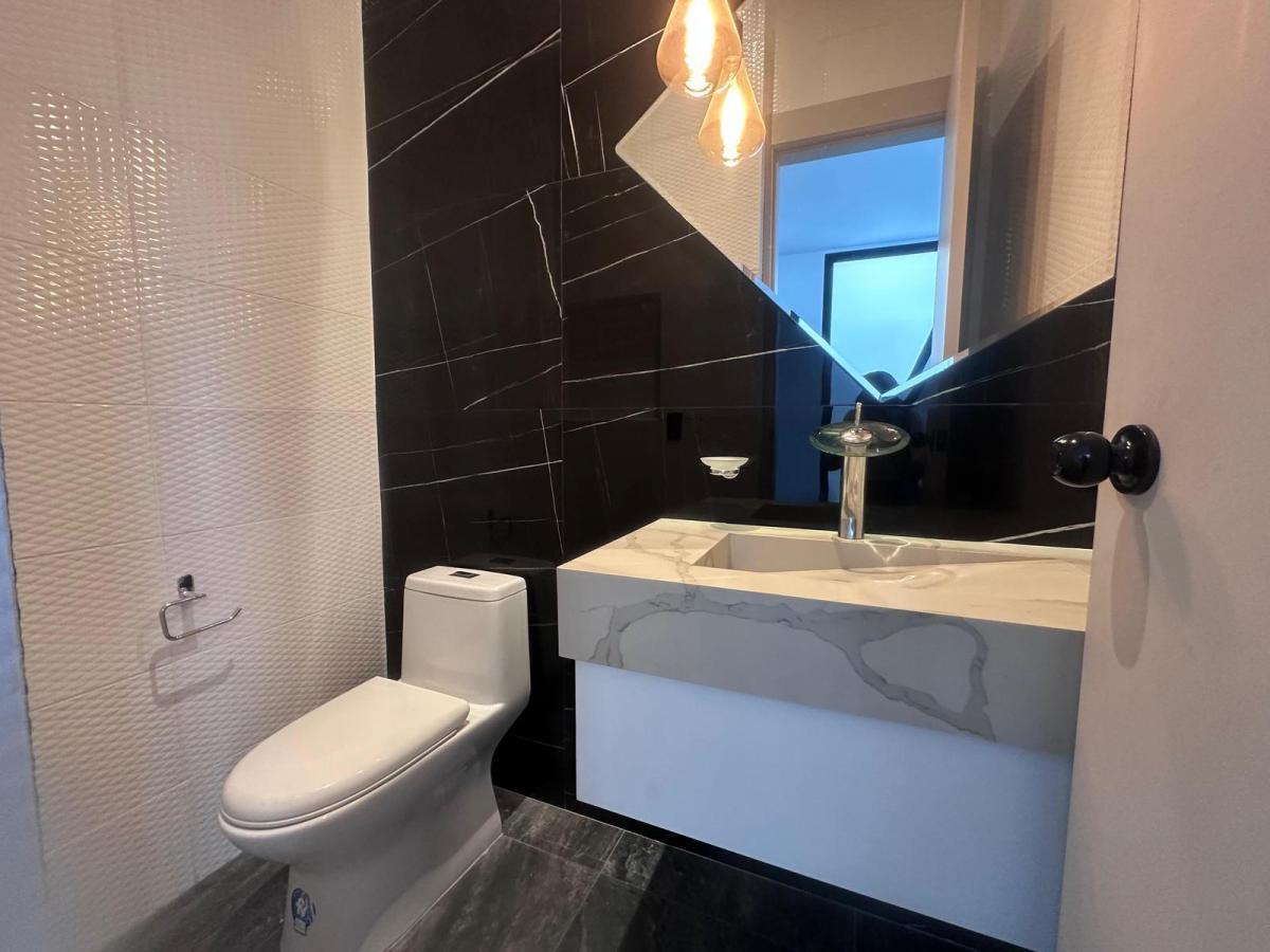 Venta de Casa en Ciudad Celeste con Patio y Jardín Privado Ad, Guayas — imagen 7