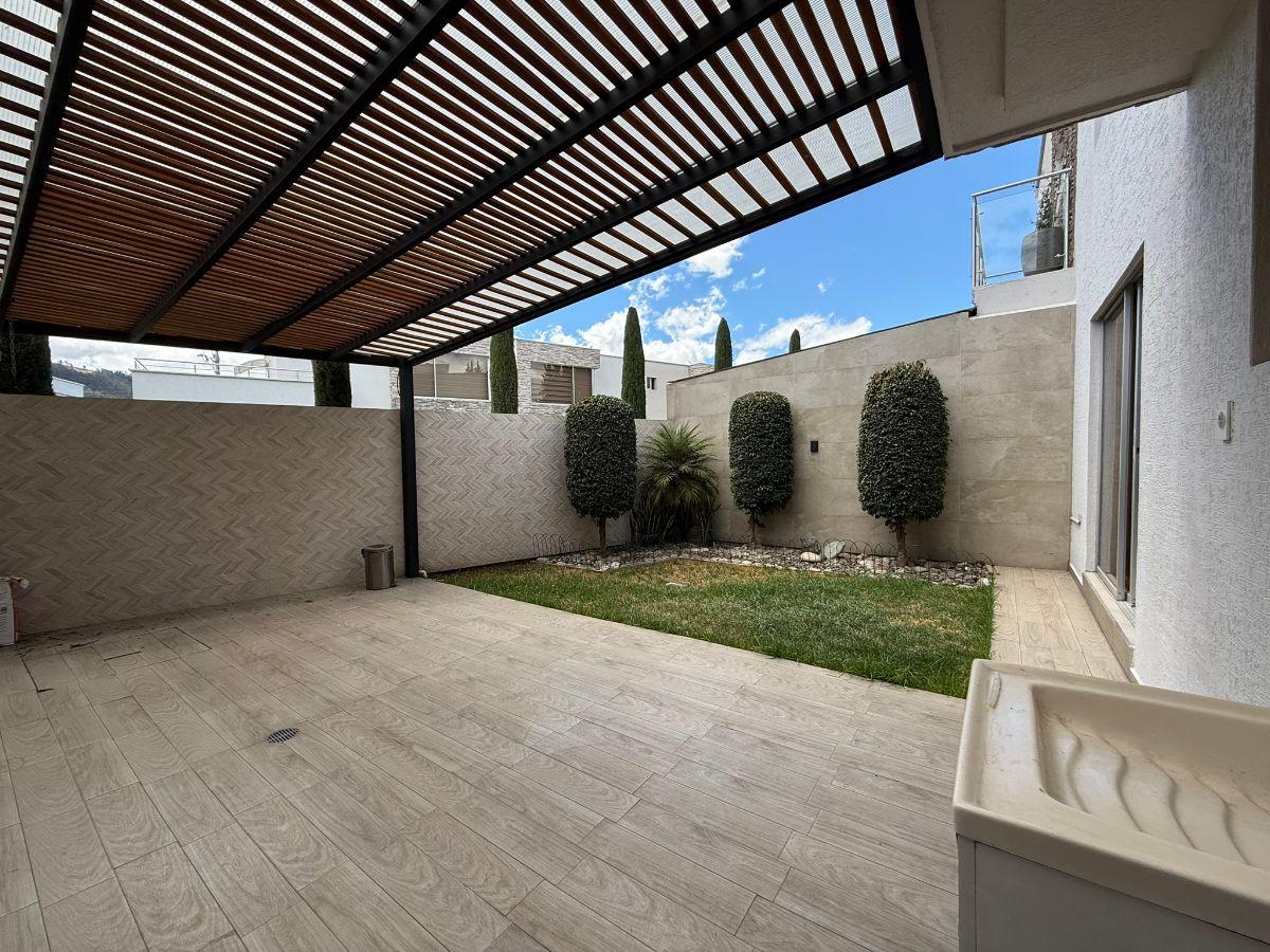 Los Chillos. Excelente Casa en Urbanización, La Joya Perfecta Para La Familia — imagen 8