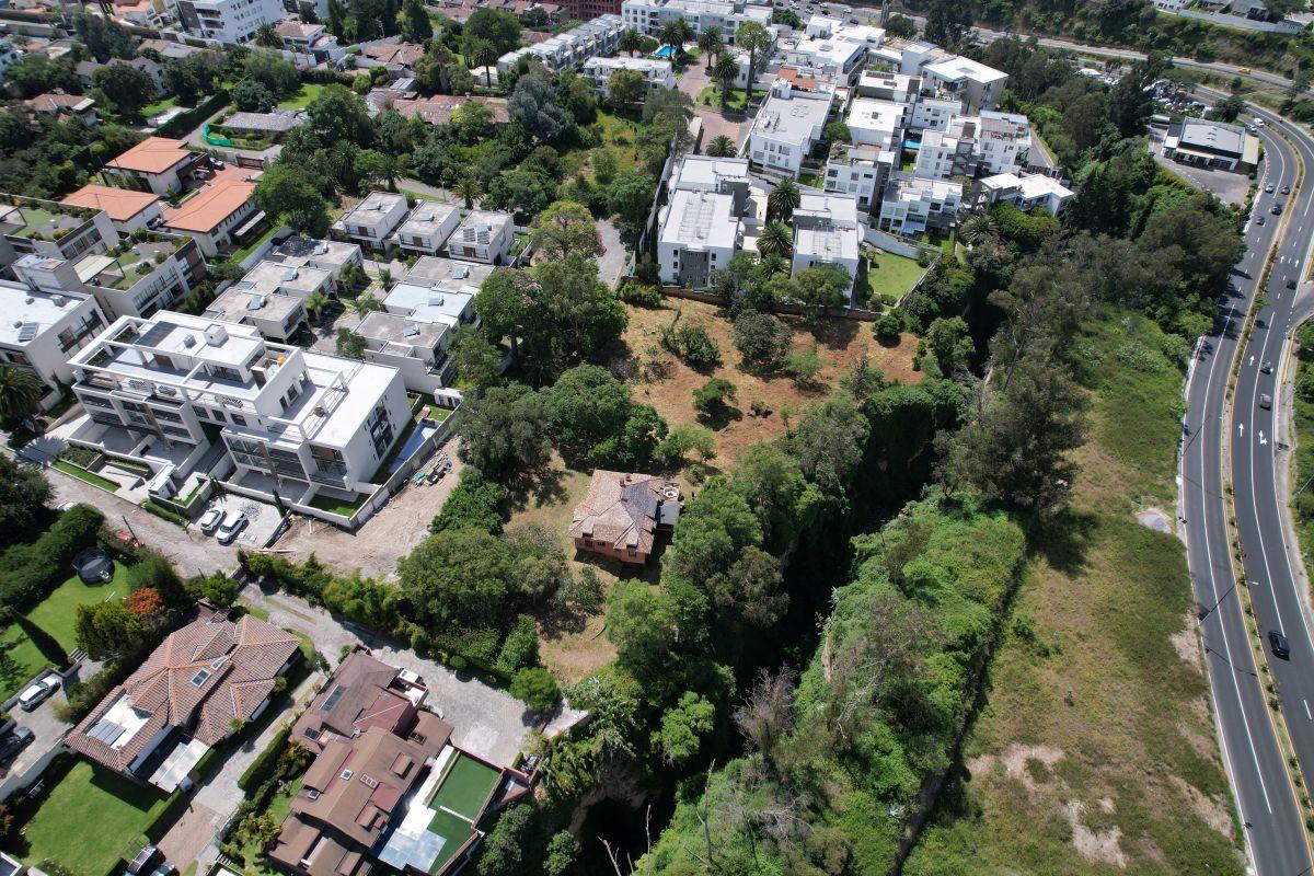 Venta Terreno 5418 m² Urb. Santa Lucía Cumbayá — imagen 9