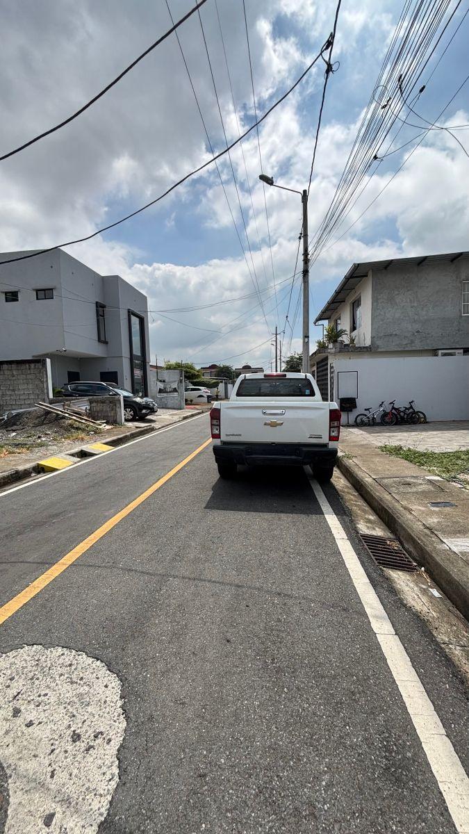Vendo Terreno en La Urbanización La Delicia Samborondon, Guayas — imagen 4