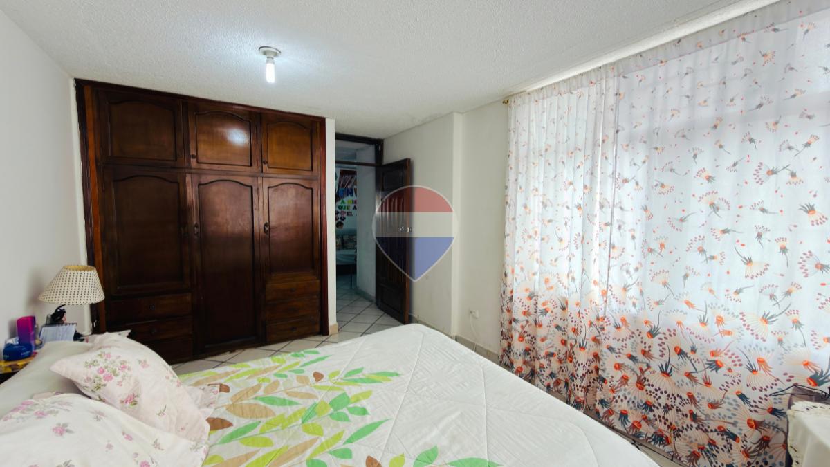 Casa en Venta en Ibarra - Rentera - 3 Departamentos, Imbabura — imagen 5