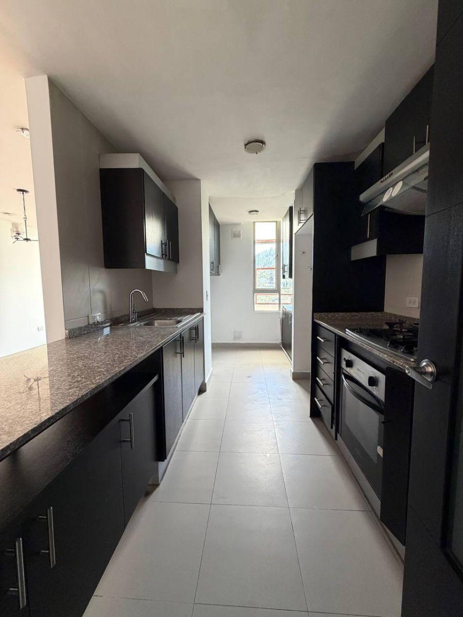 En Venta Depto de 3 Dorm. con Terraza en Lomas de Monteserrin — imagen 5