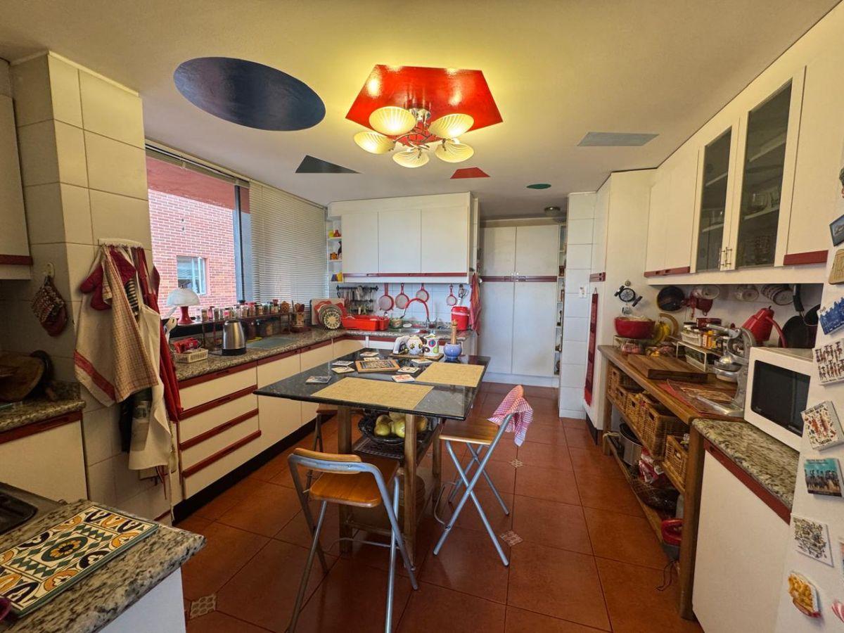 Departamento de Venta, González Suárez, 3 Dorm, 160 m² Amoblado, Vista Al Cotopaxi, $195.000 — imagen 7