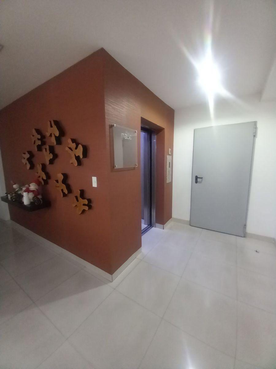 Departamento de Venta Sector America y Colon Universidad Central — imagen 10