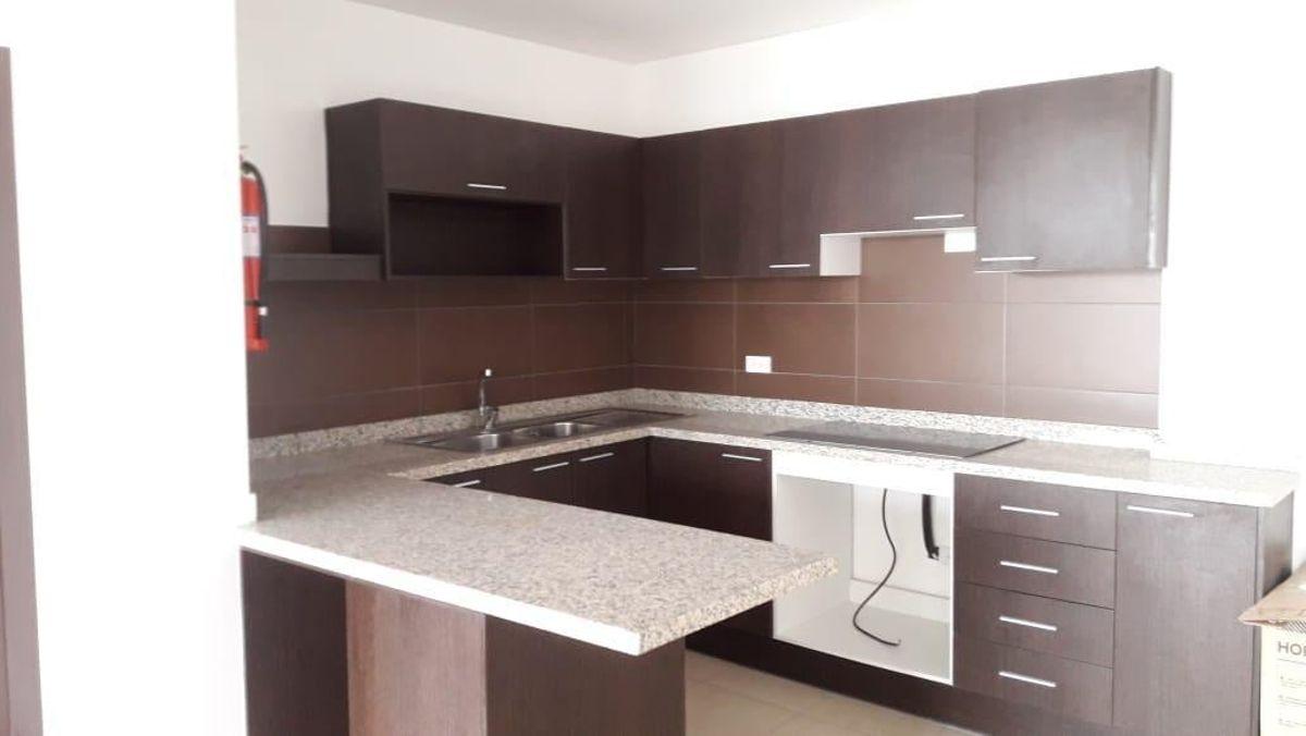 Departamento de Venta Sector America y Colon Universidad Central — imagen 8