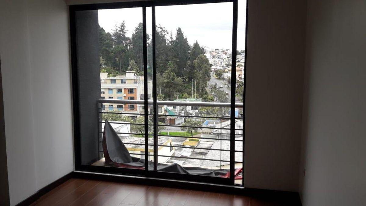 Departamento de Venta Sector America y Colon Universidad Central — imagen 5