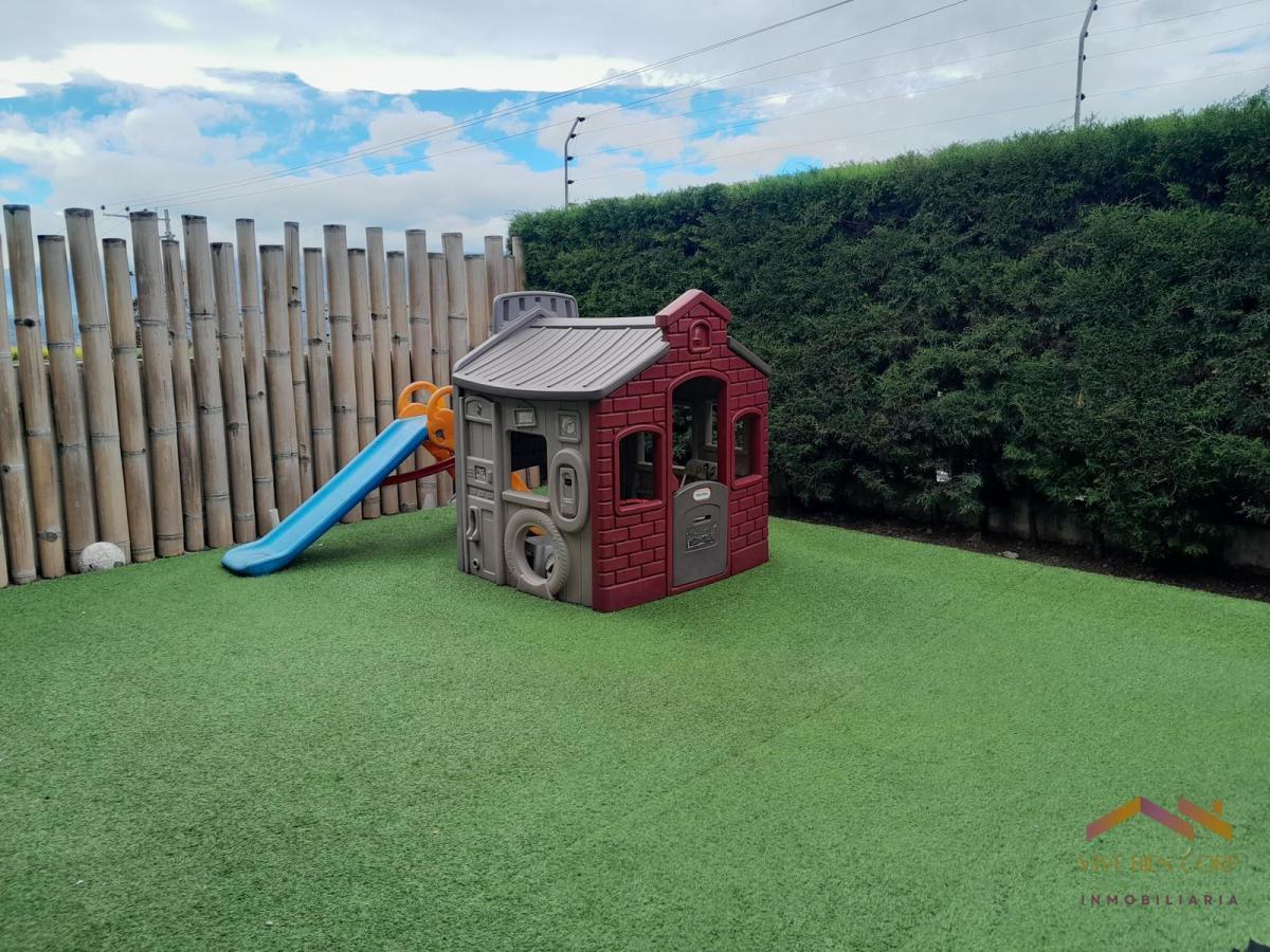 Casa en Venta Dentro de Conjunto en Conocoto en San Miguel de Conocoto. Provincia de Pichincha — imagen 6