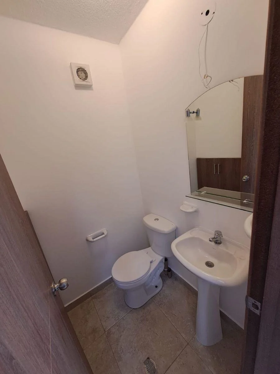 Casa 3 Dorm Esquinera en Venta Sector Tumbaco Buena Esperanza — imagen 7