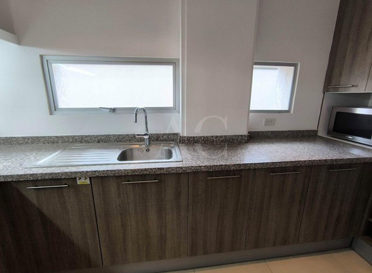 Loft de Lujo con Patio y Linea Blanca en Zona Exclusiva — imagen 9