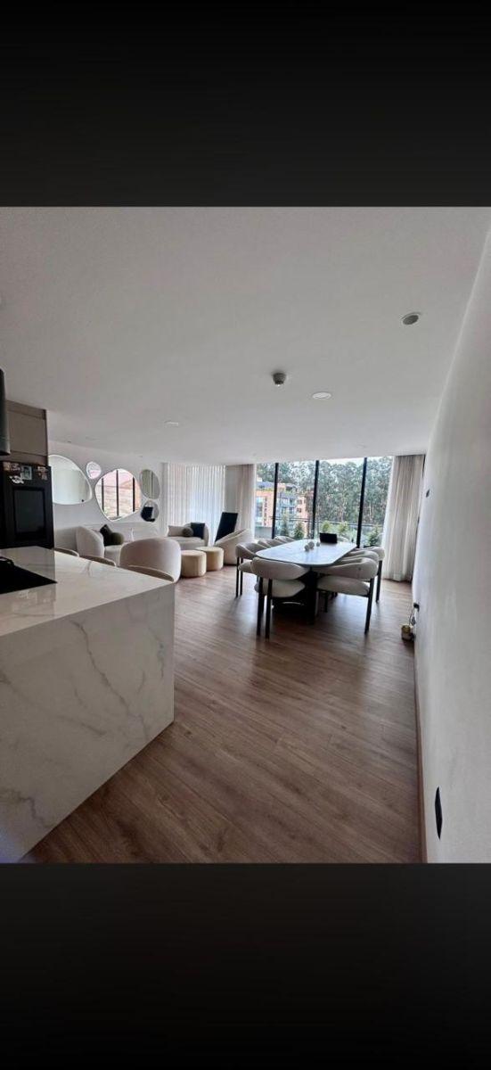 Departamento Penthouse de 149 m² con 3 Dorm. en Venta en Puertas del Sol, Azuay — imagen 4