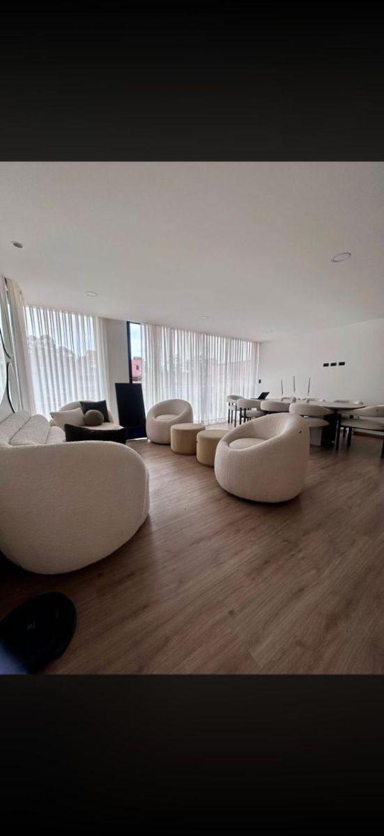 Departamento Penthouse de 149 m² con 3 Dorm. en Venta en Puertas del Sol, Azuay — imagen 3