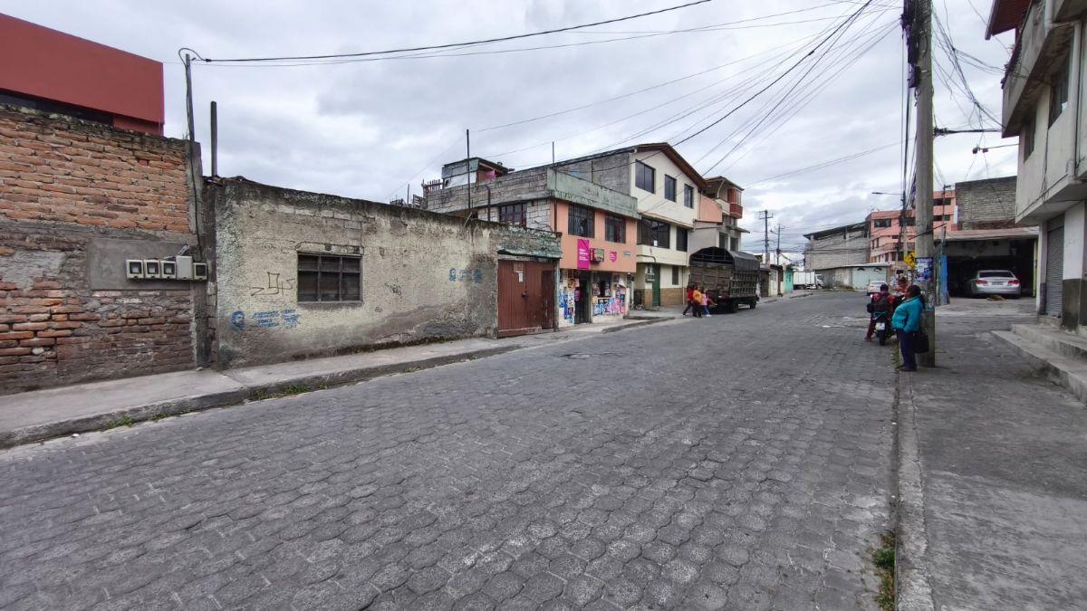 Oportunidad Quitumbe: Terreno Comercial 581 m² — imagen 9