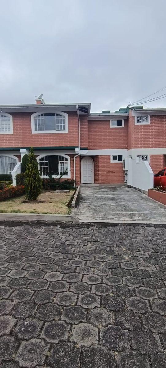 Casa de 117 m² con 3 Dorm. en Venta en Sangolquí — imagen 10