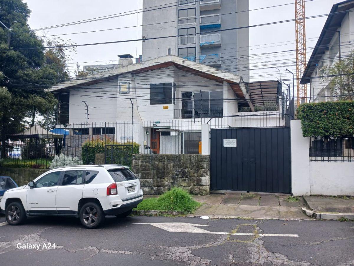 Vendo Casa - Terreno Esquinero Sector Coruña y Orellana — imagen 5
