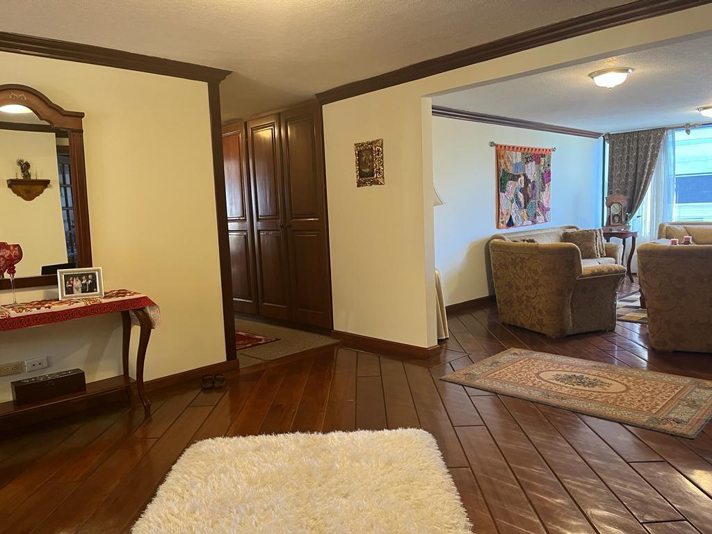 Departamento de Venta en La Quito Tenis, 313 m² — imagen 10