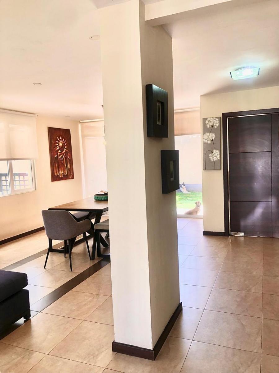 Hermosa Casa de Venta en Conjunto Privado Cumbaya — imagen 7
