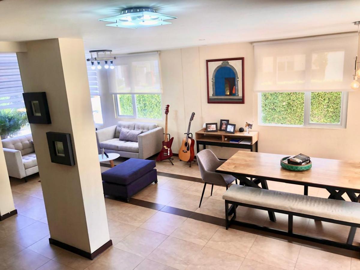 Hermosa Casa de Venta en Conjunto Privado Cumbaya — imagen 4
