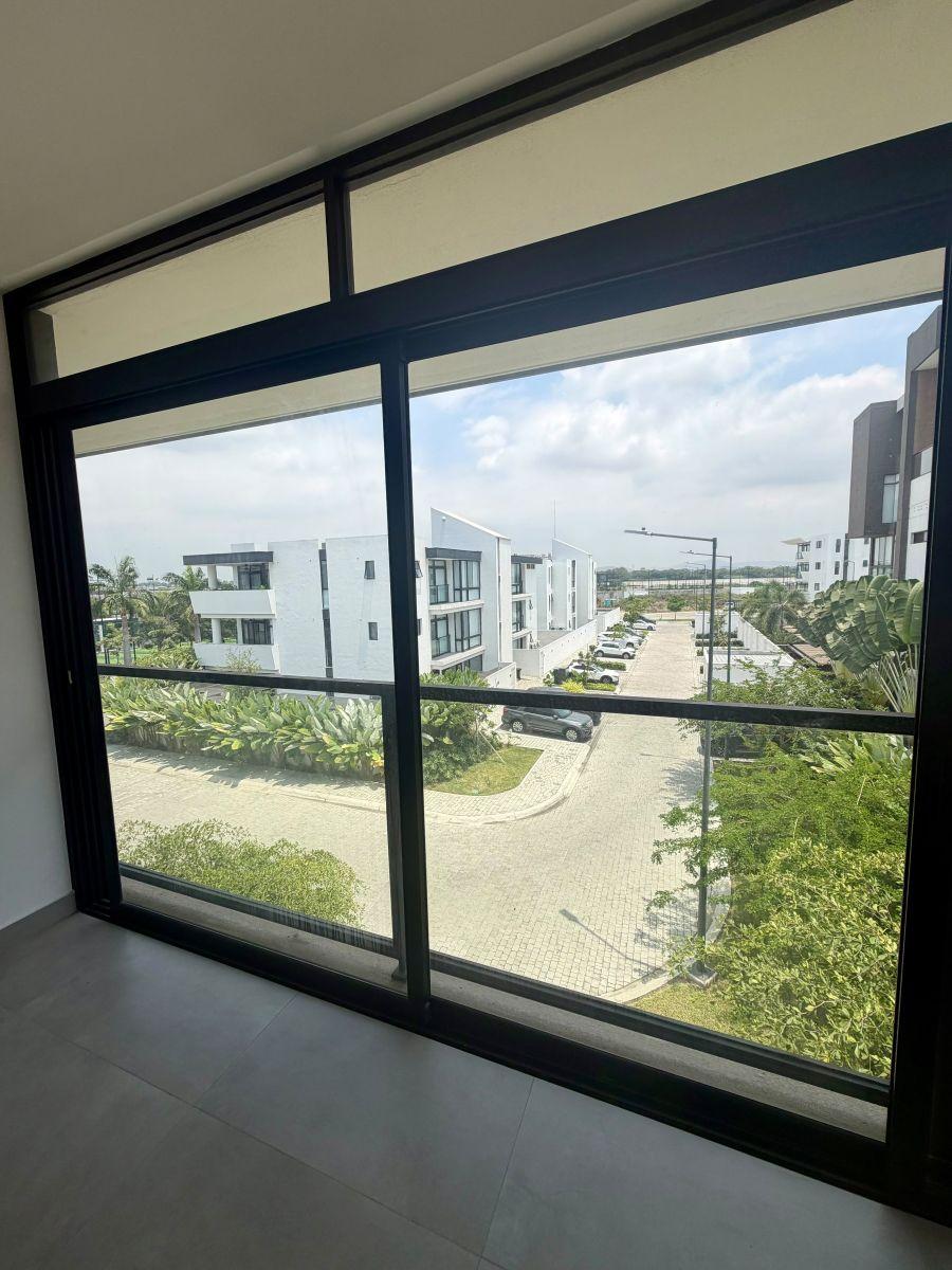 Por Estrenar en Isla Mocoli. Icon Bay Departamento de 3 Dorm., Guayas — imagen 4