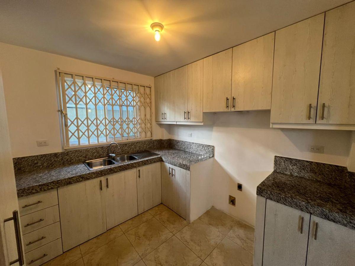 Casa en Venta, Urb. Casa Laguna con 128 m² de Terreno y 3 Habitaciones! La Aurora Mons García, Guayas — imagen 7