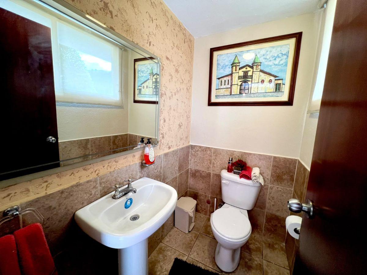 Casa en Venta, Valle de Los Chillos, 4 Dorm. — imagen 5