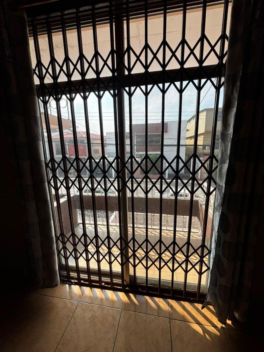 En Venta: Casa de 3 Dorm. Cdla. La Garzota, Guayas — imagen 4