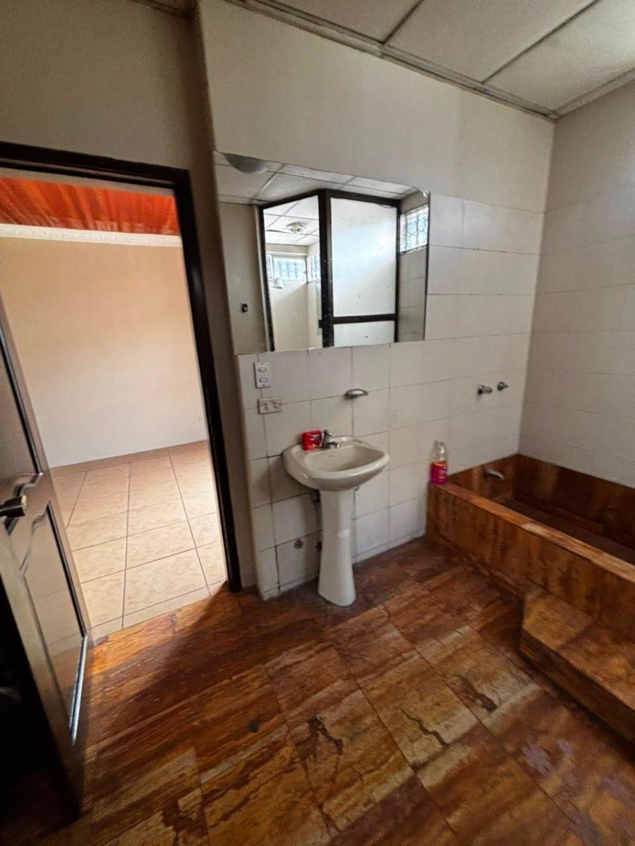 En Venta: Casa de 3 Dorm. Cdla. La Garzota, Guayas — imagen 3
