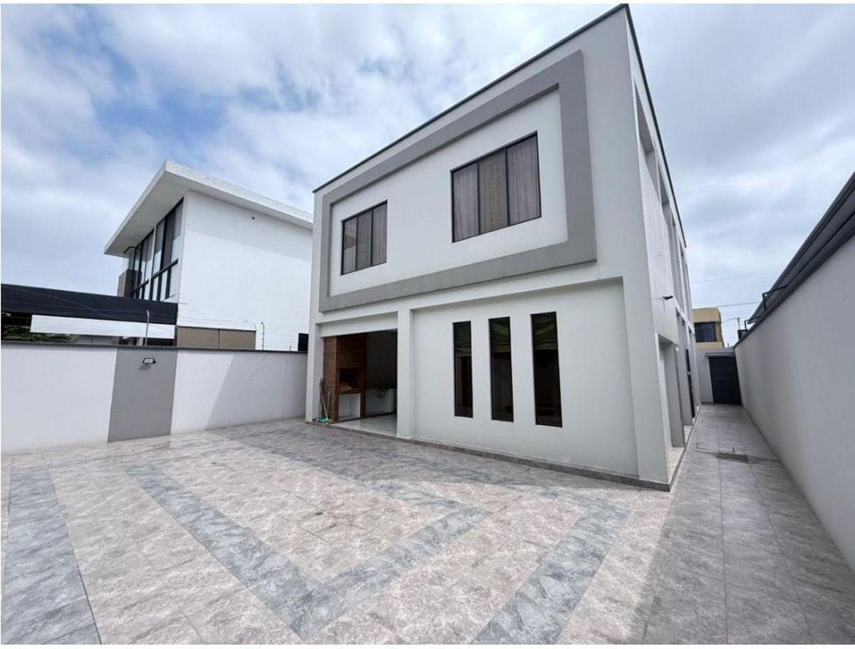 Venta de Casa en La Urb El Condado de Vicolinci - Via Aurora, Guayas — imagen 10