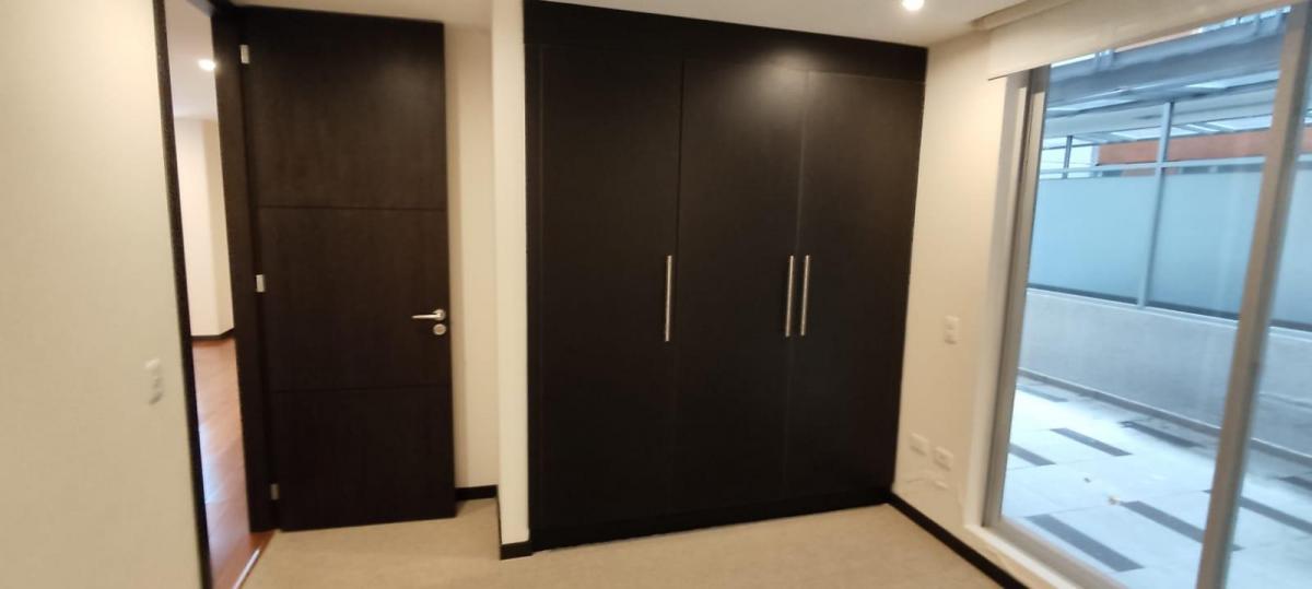 Hm/ Lomas de Monteserrín, Departamento de 123 m² Mas Patio en Venta 165.000 Usd — imagen 4
