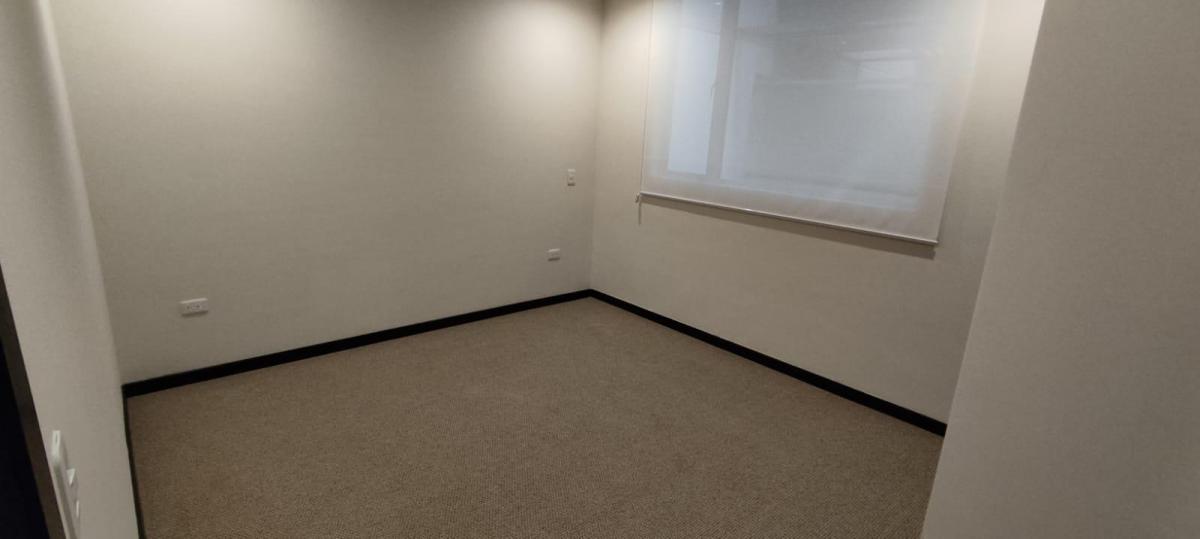 Hm/ Lomas de Monteserrín, Departamento de 123 m² Mas Patio en Venta 165.000 Usd — imagen 3