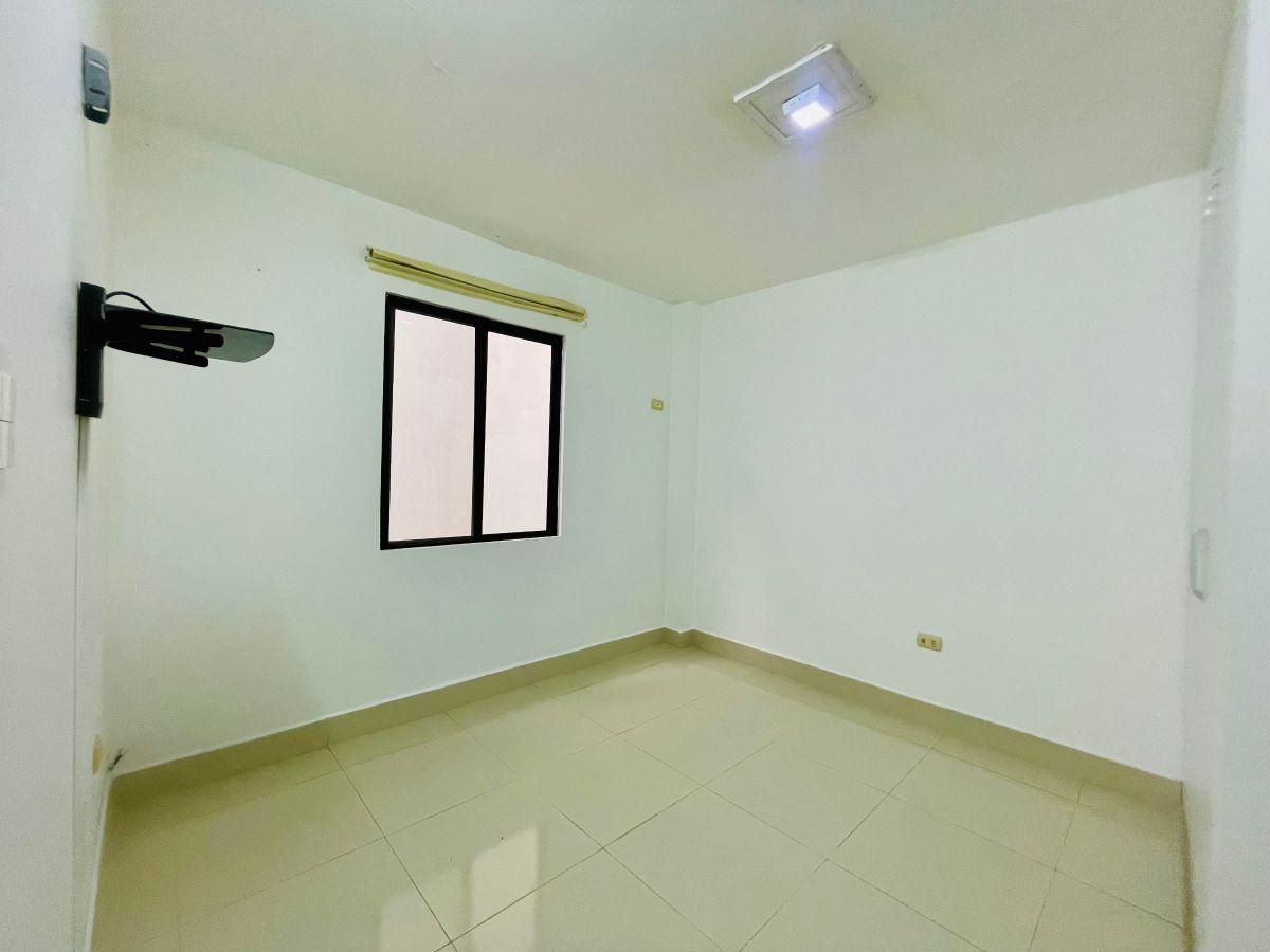 En Venta: Casa de 1 Planta y 3 Dorm. Et. aura, Urb. Villa Club, Guayas — imagen 3