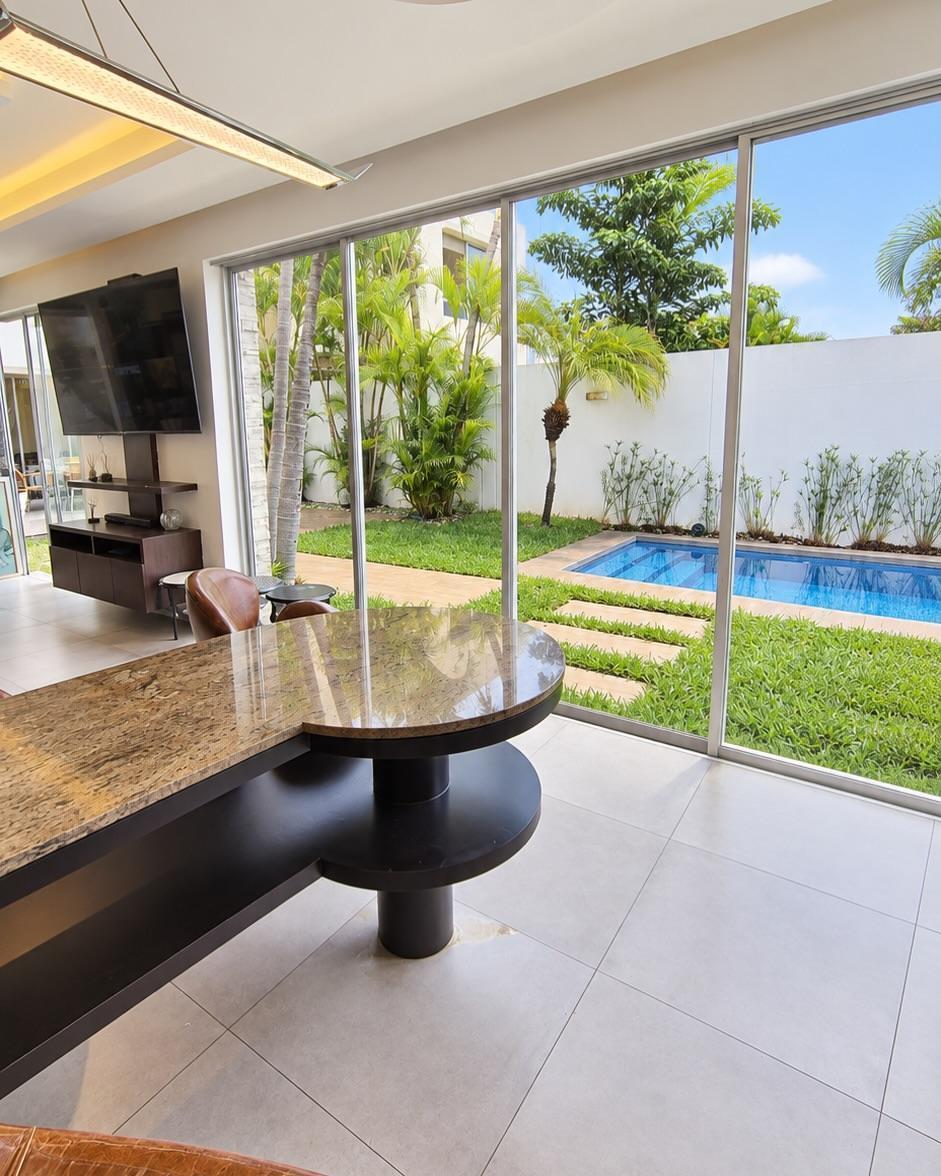 Casa en Venta Moderna Urb Vista Al Parque, Guayas — imagen 7