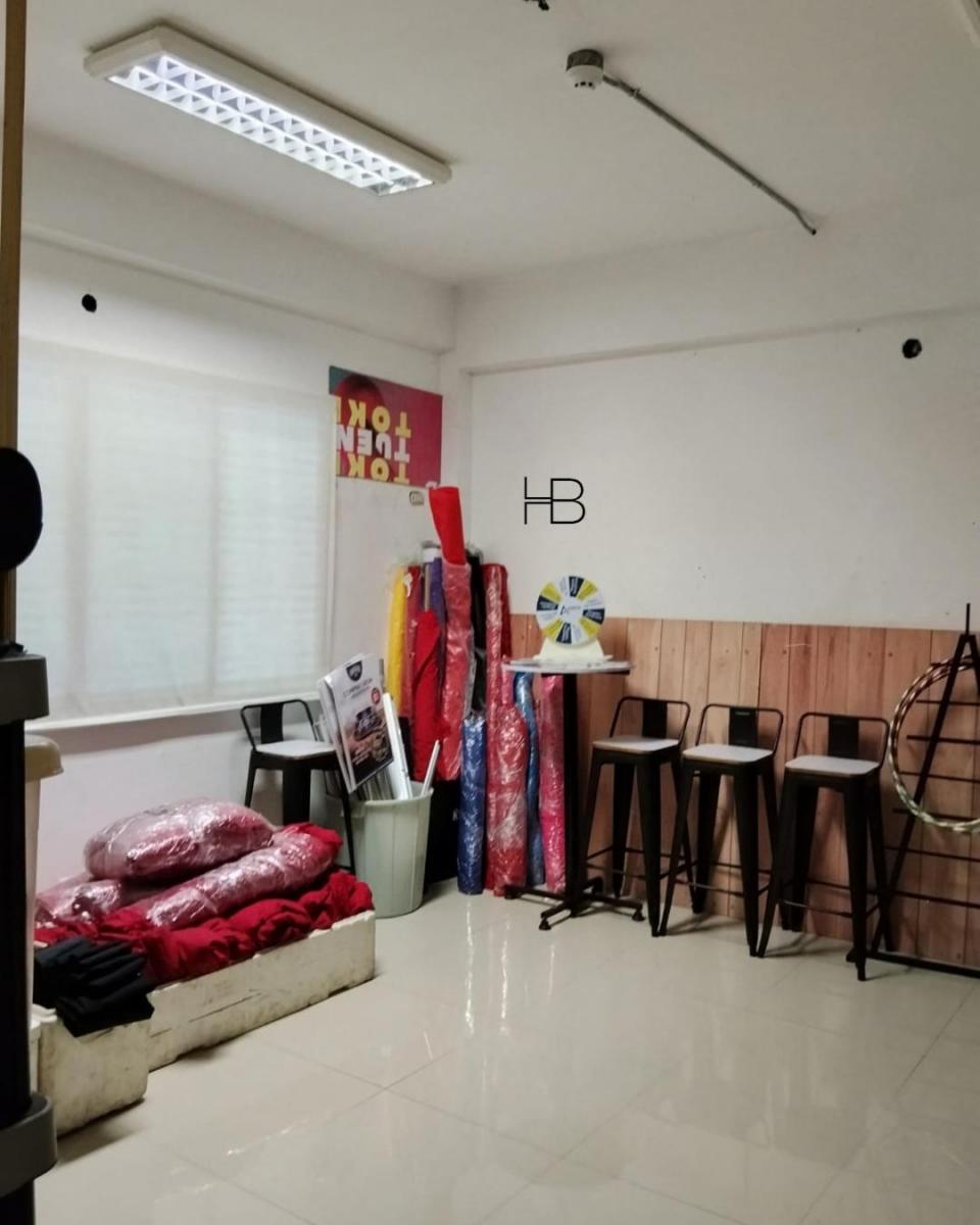Se Vende Propiedad Comercial de 2 Plantas Remodelada en Urdesa Central, Guayas — imagen 9