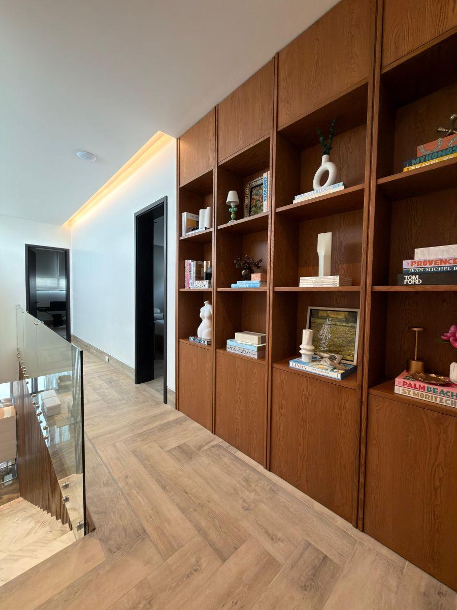 En Venta Casa en Samborondon Urbanización Blue Bay Isla Mocoli de 4 Dorm., Guayas — imagen 4