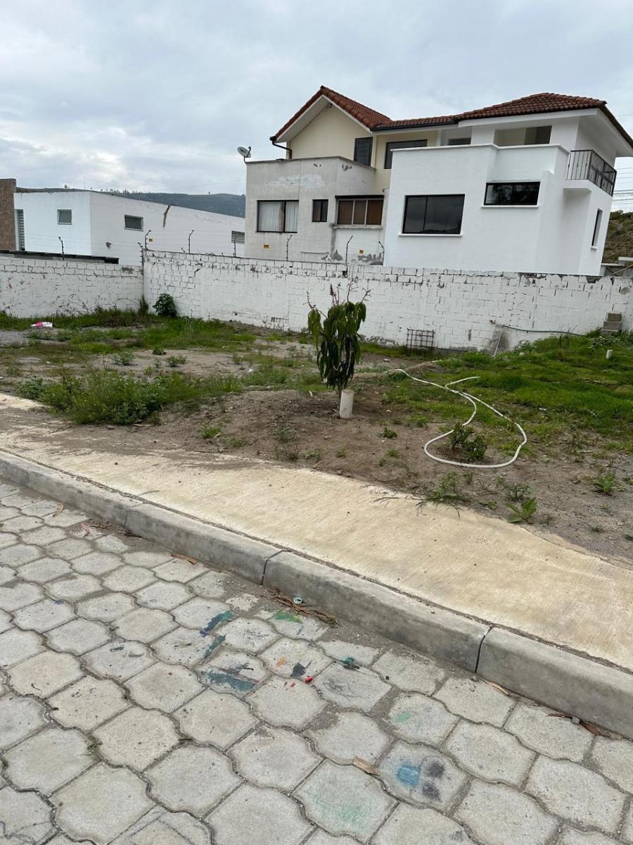 Terrenos Desde 100 m² a 200 m² Dentro de Conjunto - Mitad del Mundo — imagen 3