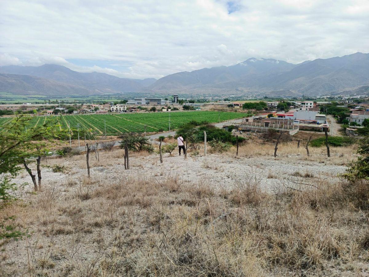 Venta de Hermoso Terreno en Catamayo, Loja, Ecuador Frente Al Aeropuerto — imagen 4