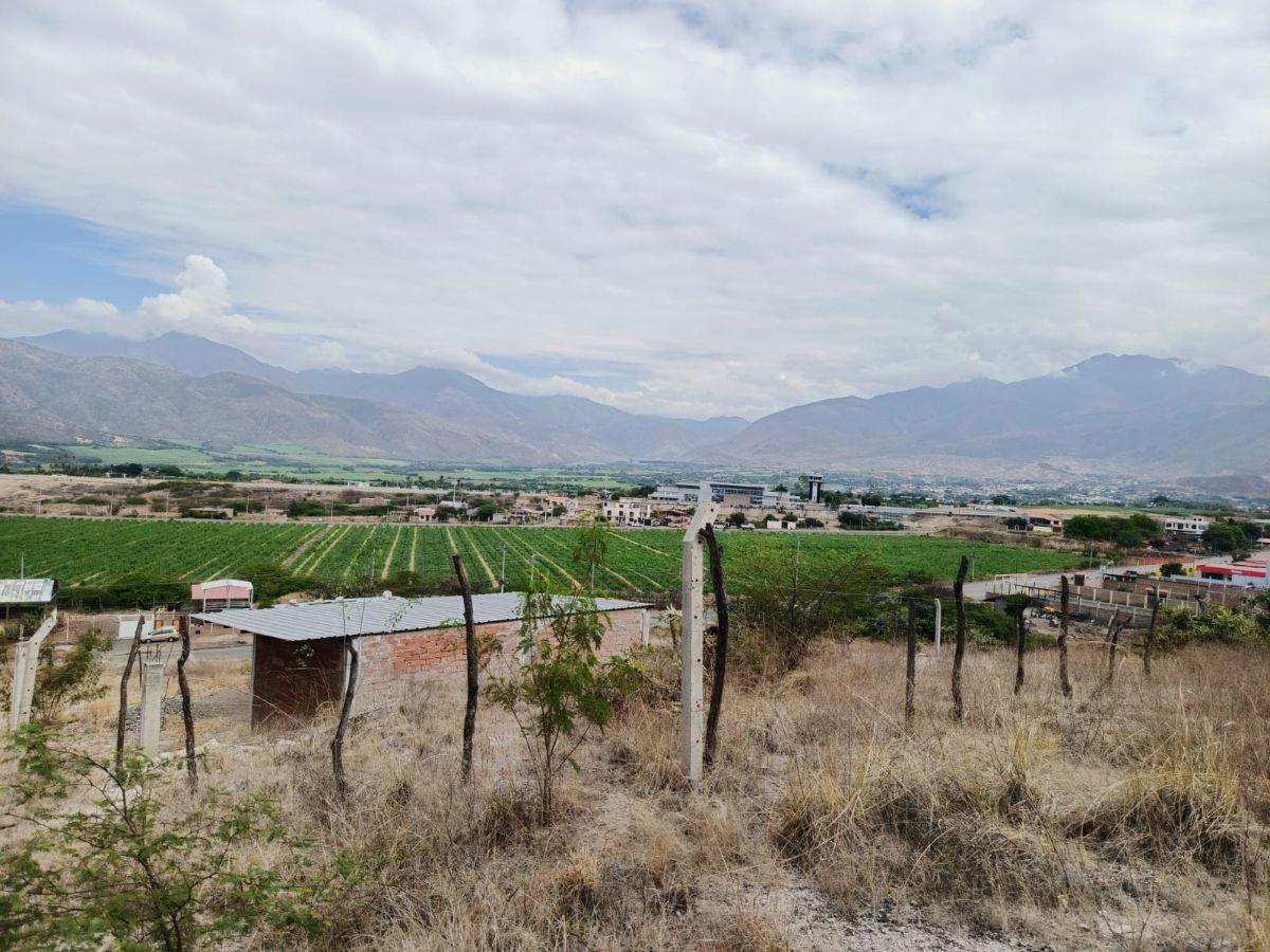 Venta de Hermoso Terreno en Catamayo, Loja, Ecuador Frente Al Aeropuerto — imagen 3