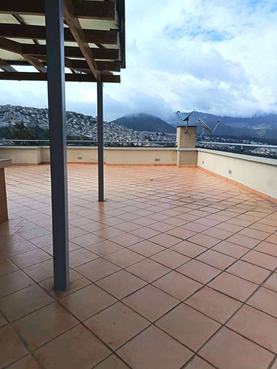 De Venta Departamento de Tres Dorm. en La Urbanizacion El Condado — imagen 5