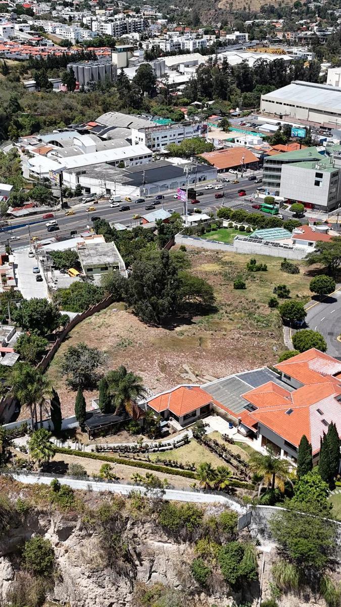 Vendo Terreno en Urbanización Cumbres del Valle, La Primavera Cumbaya — imagen 7