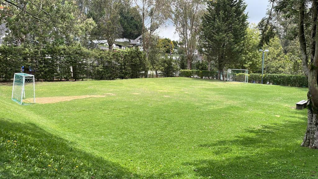 Casa en Venta en La Urb. Campo Alegre, Monteserrín, Quito Norte — imagen 3