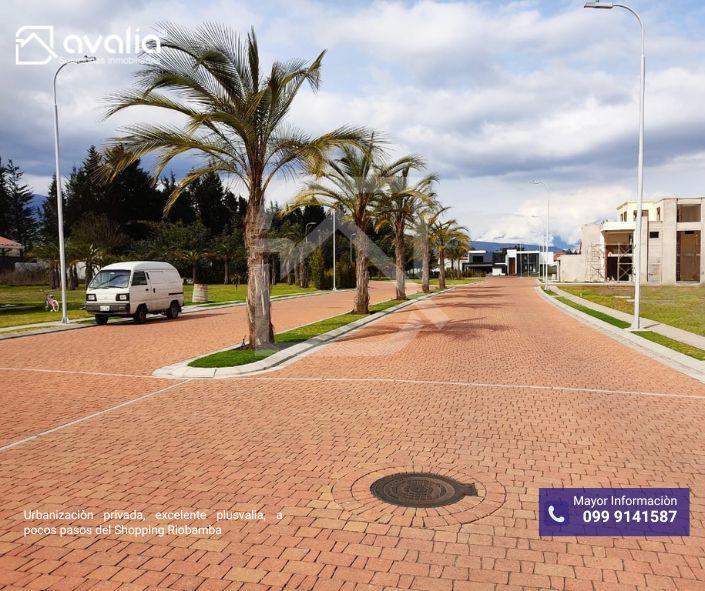 Vendo Terreno en Riobamba, Sector Unach, Paseo Shopping, Chimborazo — imagen 3