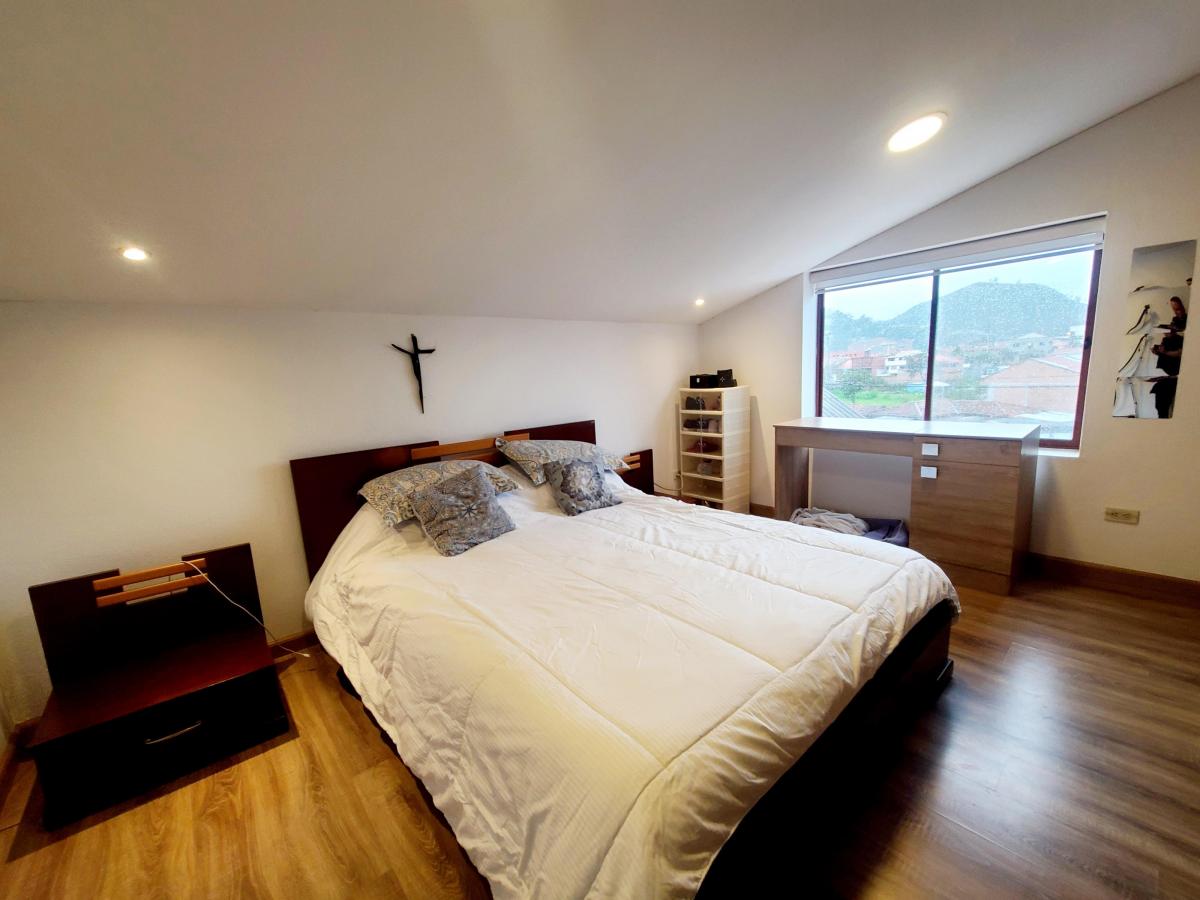 Departamento a La Venta Oportunidad Av Primero de Mayo 2 Dorm., Azuay — imagen 3