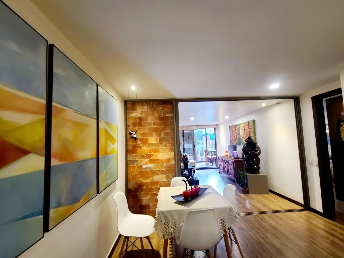 Departamento en Venta Sector Av Solano 2 Dorm. Patio, Azuay — imagen 9
