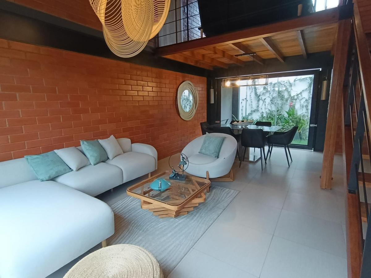 Casa Full 177 m² | 4 Hab 67 m² Patio | Tumbaco | Vive Junto Al Chaquiñán — imagen 6