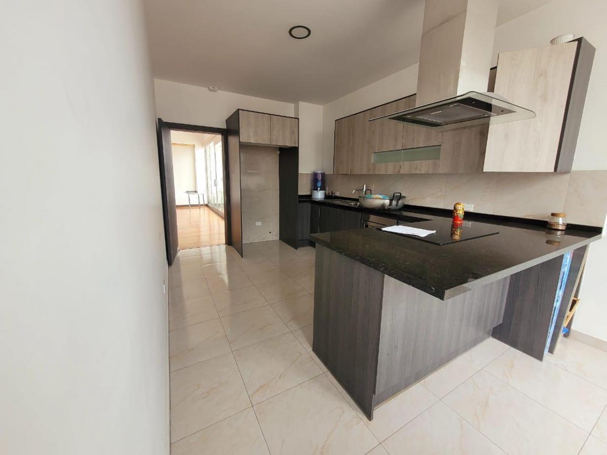 Vendo o Rento, Penthouse Nuevo con Terraza en Quito Tenis — imagen 9