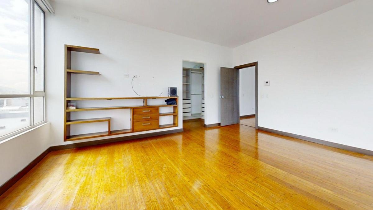 Vendo o Rento, Penthouse Nuevo con Terraza en Quito Tenis — imagen 4