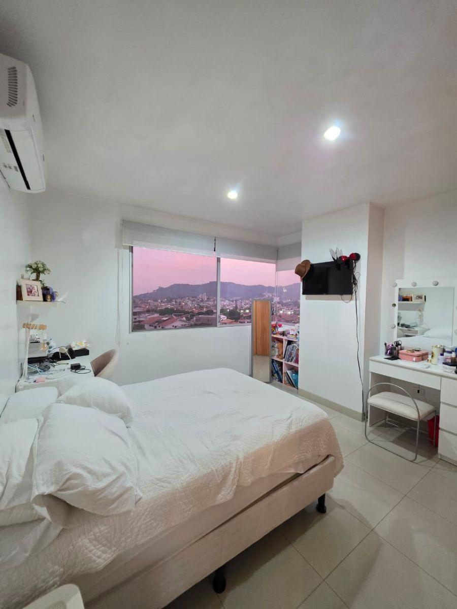En Venta Departamento en Vizcaya Gardens - Los Ceibos, Guayas — imagen 5